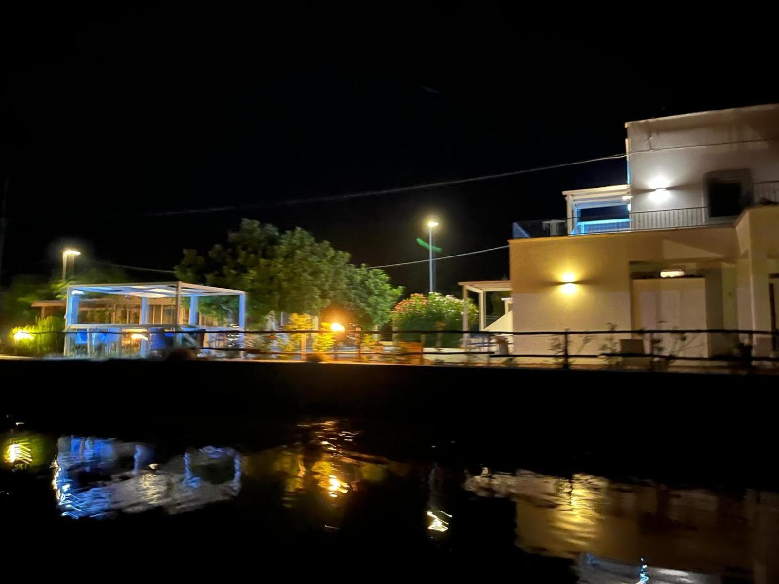 B&B Torre Del Lago 2 Foce Varano Exteriör bild